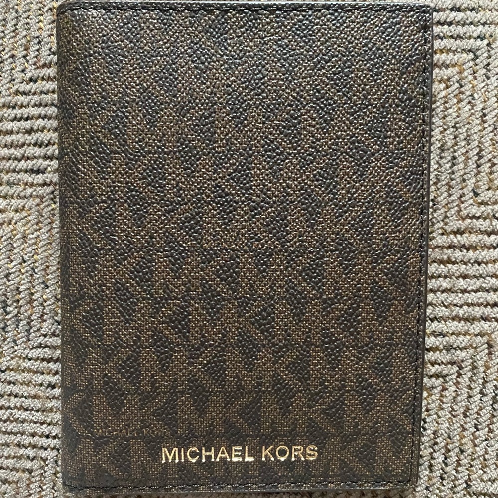 Michael Kors wallet